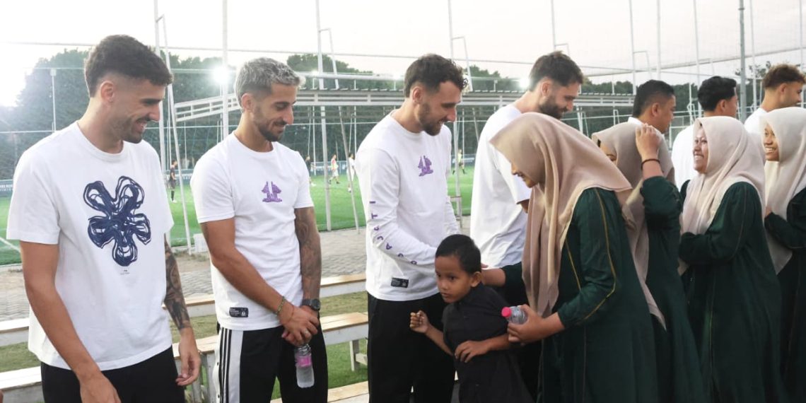 Jelang Laga Perdana BRI Super League, Persik Kediri Gelar Doa Bersama Anak Yatim