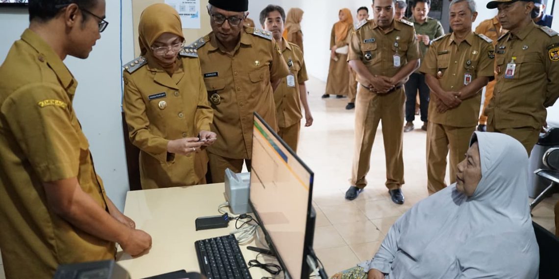 Pemerintah Kota Kediri Sediakan Mesin Cetak KTP Elektronik di 46 Kelurahan