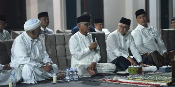 Menko Pangan Zulkifli Hasan dan Wali Kota Kediri Hadiri Pengajian Maulid Nabi di Ponpes Al-Amien