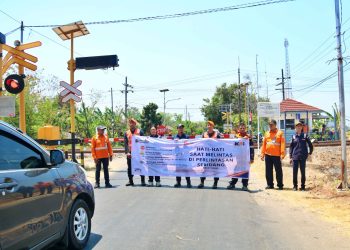 KAI Daop 7 Madiun Gelar Sosialisasi Keselamatan di Tiga Perlintasan Sebidang Magetan dan Ngawi