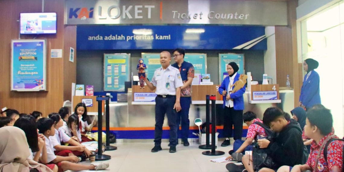 KAI Daop 7 Madiun Kenalkan Moda Transportasi dan Keselamatan Kereta Api Sejak Dini Lewat Eduspoor