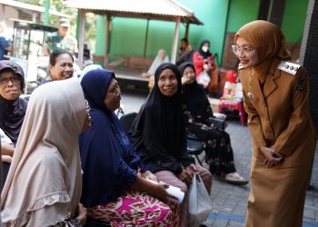 Wali Kota Kediri Tinjau Langsung Pelayanan Posyandu ILP Kelengkeng di Kelurahan Kaliombo
