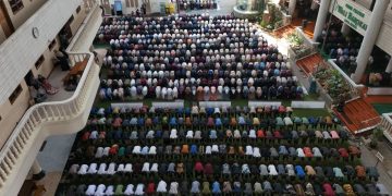 Ponpes Wali Barokah Kediri Gelar Salat Istisqa Berjamaah Mohon Turun Hujan