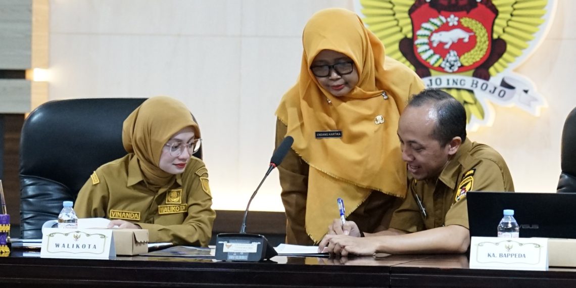 Wali Kota Kediri Teken Komitmen Penurunan Stunting, Prevalensi Semester I 2026 Turun Jadi 4,4 Persen