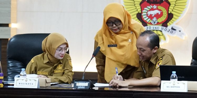 Wali Kota Kediri Teken Komitmen Penurunan Stunting, Prevalensi Semester I 2026 Turun Jadi 4,4 Persen