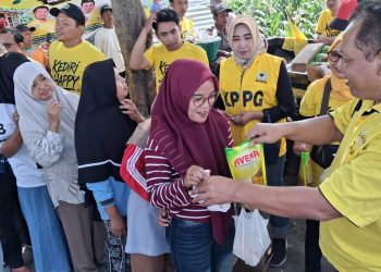 Golkar Kediri Peringati Hari Tani Nasional 2026 Lewat Aksi Makan Bareng Petani dan Bagi-Bagi Sembako
