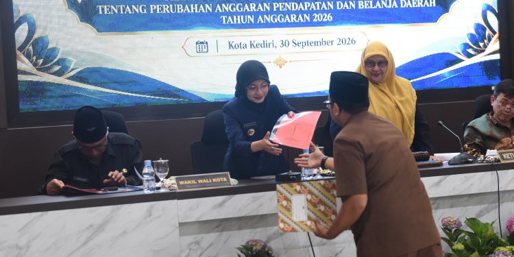 Pemkot dan DPRD Kota Kediri Setujui Raperda Perubahan APBD 2026