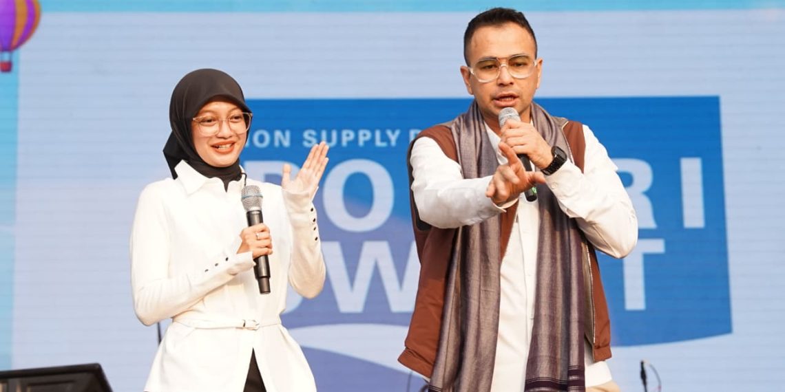 Wali Kota Kediri Vinanda Prameswati dan Raffi Ahmad Hadiri RANS Carnival di GOR Jayabaya