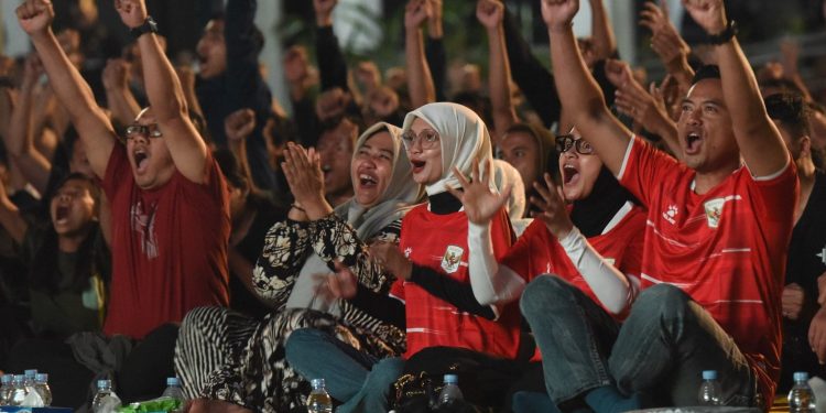 Nobar Final FIFA ASEAN Cup 2026 di Balai Kota Kediri, Warga Riuh Rayakan Kemenangan Timnas Indonesia
