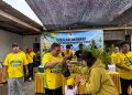 Golkar Kediri Bagikan Paket Minyak Goreng dan Telur untuk Warga Puncu, Pererat Silaturahmi Lewat Makan Bersama