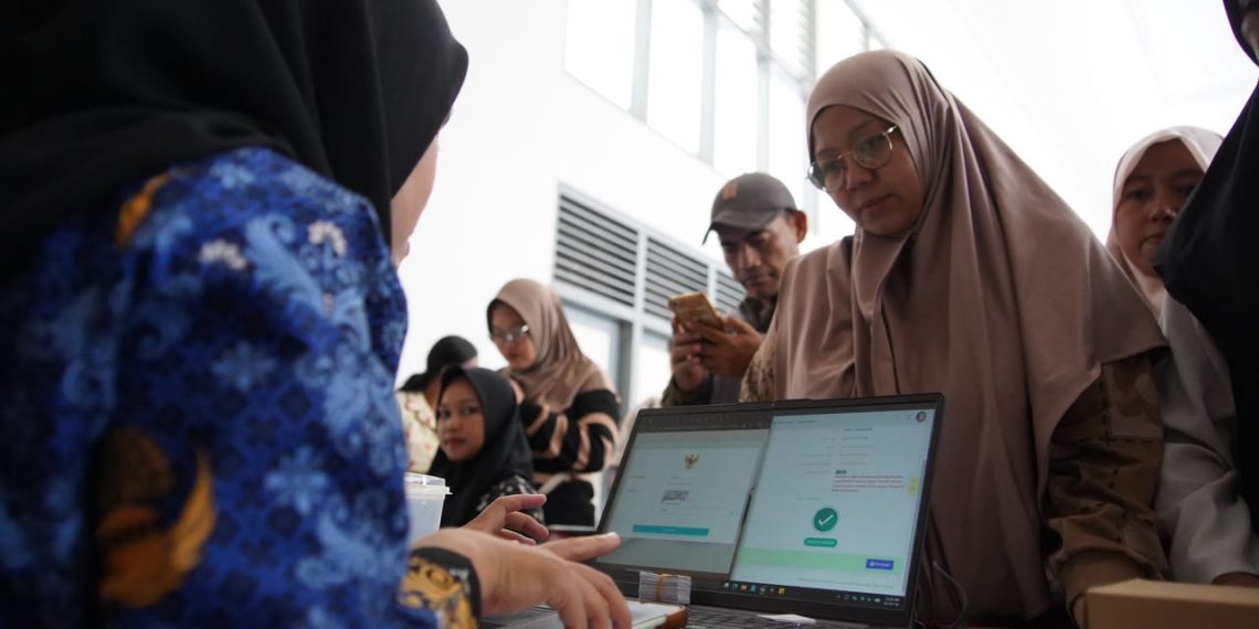 Melalui Gerakan Peduli Tetangga, Bupati Kediri Dorong Digitalisasi Data Perlinsos Agar Bansos Tepat Sasaran