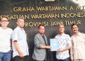 Lutfil Hakim dan Dwi Eko Lokononto Ambil Formulir Pendaftaran Bakal Calon PWI Jatim Periode 2026–2031