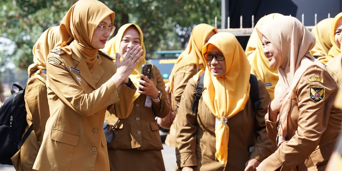Pemkot Kediri Serahkan SK Perpanjangan PPPK dan Kenaikan Pangkat PNS, Deklarasikan Agen Perlinsos