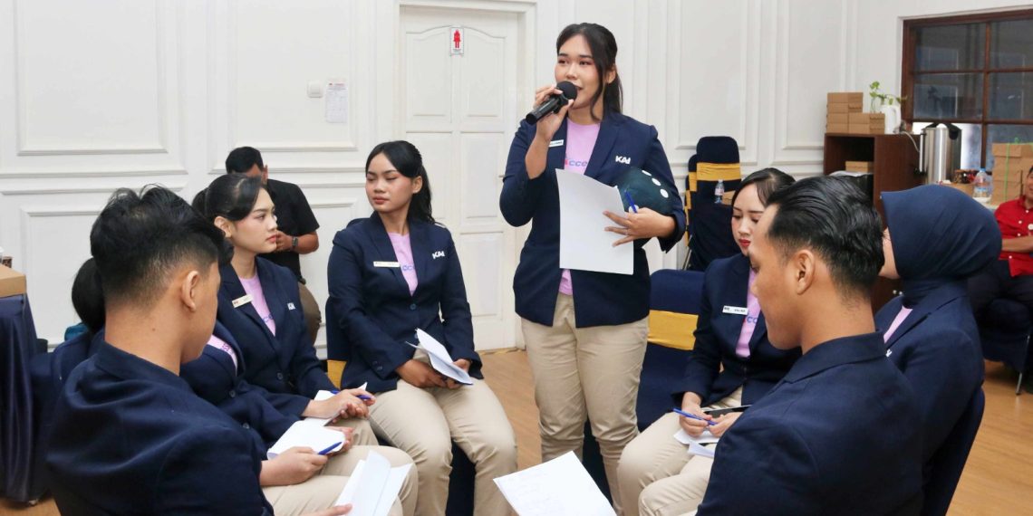 Tingkatkan Kualitas Pelayanan, KAI Daop 7 Madiun Gelar Pembinaan Petugas Frontliner