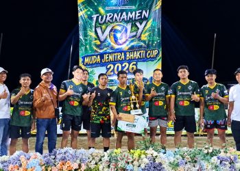 Desa Jarak dan Pranggang Sabet Juara Turnamen Bola Voli di Plosoklaten Kediri