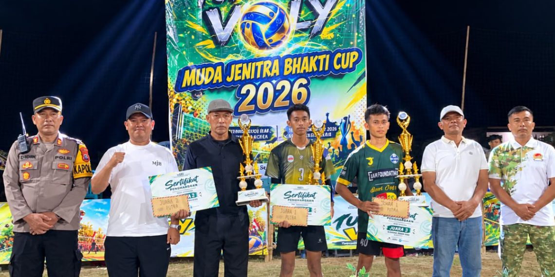 Desa Jarak dan Pranggang Sabet Juara Turnamen Bola Voli di Plosoklaten Kediri