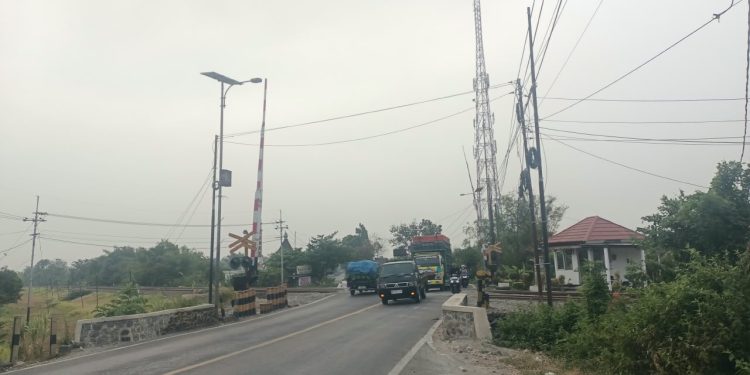 Maraknya Pelanggaran di Perlintasan Sebidang, KAI Daop 7 Madiun Imbau Pengendara Disiplin Berlalu Lintas