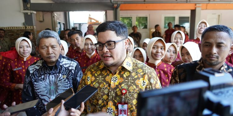 Tanpa Toleransi, Bupati Kediri Mas Dhito Siapkan Sanksi DO bagi Siswa Pelaku Perundungan