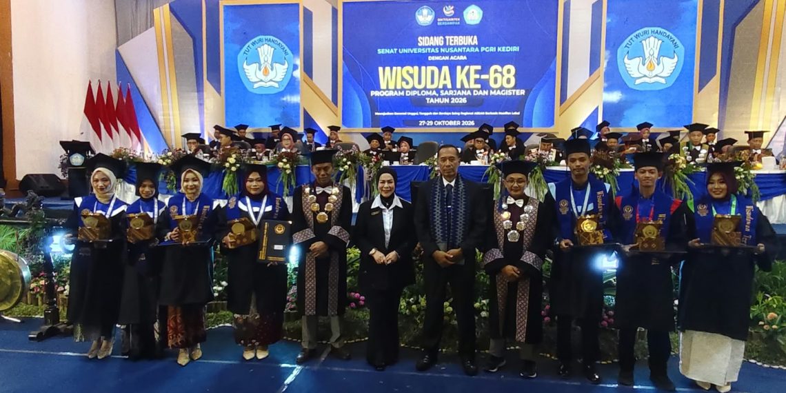 Tunjukkan Daya Juang Tinggi, Mahasiswa KIP Kuliah UNP Kediri Raih Apresiasi Wamendiktisainstek