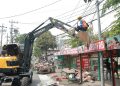 Dukung Proyek Normalisasi Saluran, Pemkot Surabaya Tertibkan 35 Bangunan PKL di Embong Blimbing