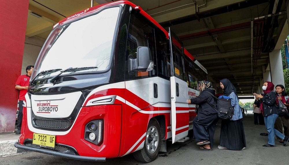 Akomodasi Lonjakan Penumpang, Pemkot Surabaya Luncurkan 18 Mikrobus Baru WiraWiri Rute TIJ–Lakarsantri
