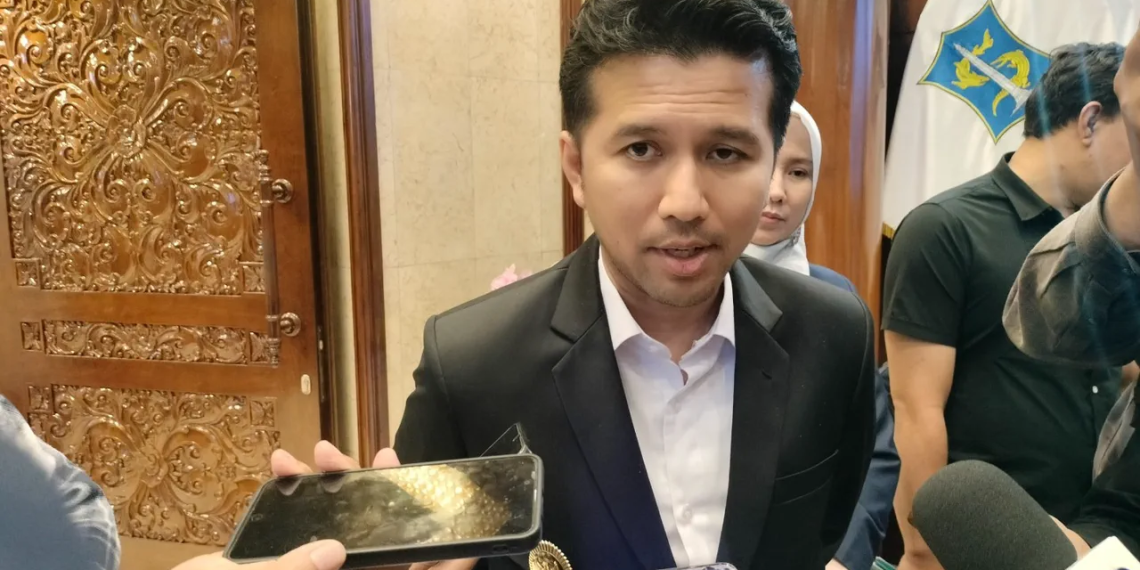 Medan Curam Halangi Pemadaman Darat, Pemprov Jatim Andalkan Strategi Sekat Bakar Jinakkan Karhutla di Pegunungan