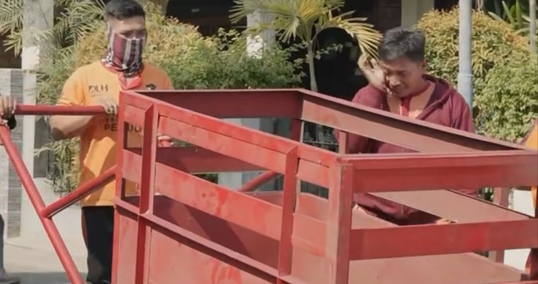 Gerobak Sampah Urunan Warga Dicuri Maling, Pemkot Surabaya Langsung Beri Bantuan Pengganti dan Buru Pelakunya