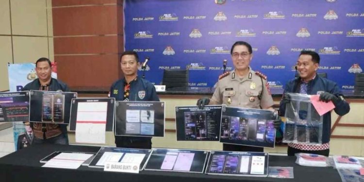 Modul NIK Bodong dan Judi Kamboja, Ditressiber Polda Jatim Ringkus Pemuda Sidoarjo